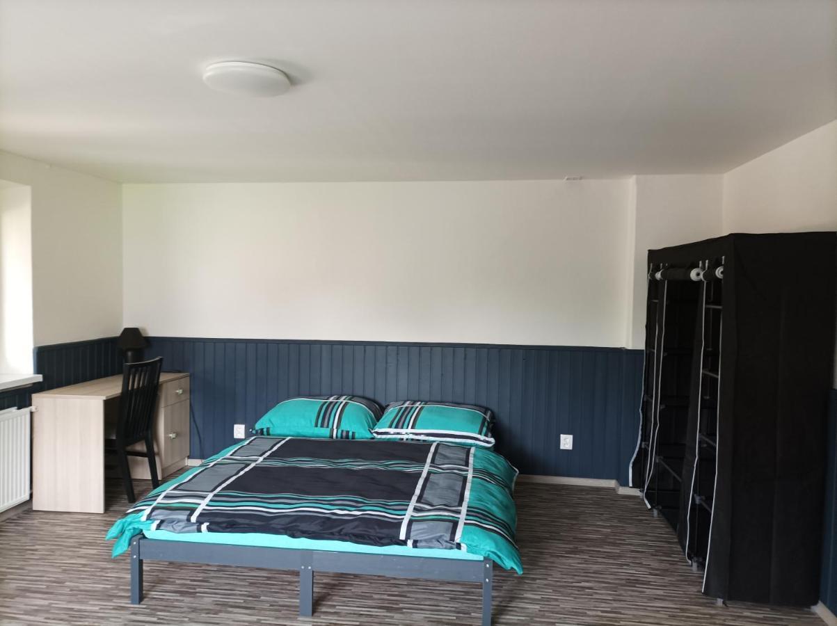 Apartman Vesele ジェチーン エクステリア 写真