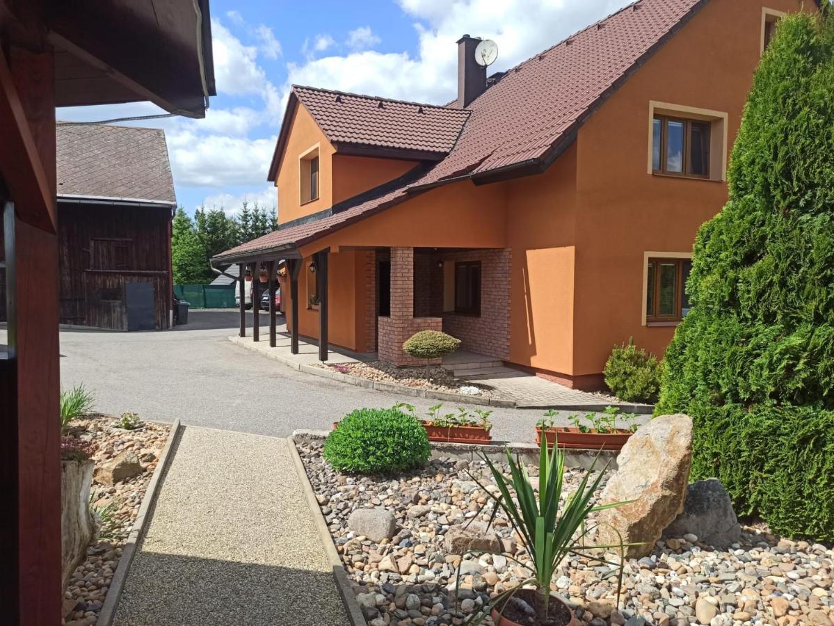Apartman Vesele ジェチーン エクステリア 写真